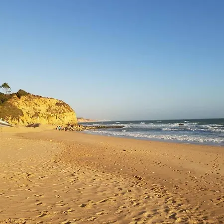 Appart Bleu Azur à Olhos D'agua 5mn De La Plage. *